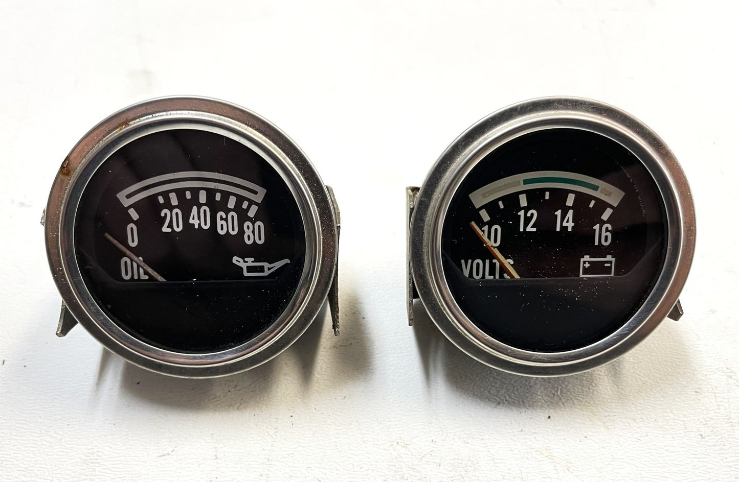 Jeep CJ Oil Pressure Volts Gauge Factory Faria CJ5 CJ7 CJ8 AMC Gauges Battery !