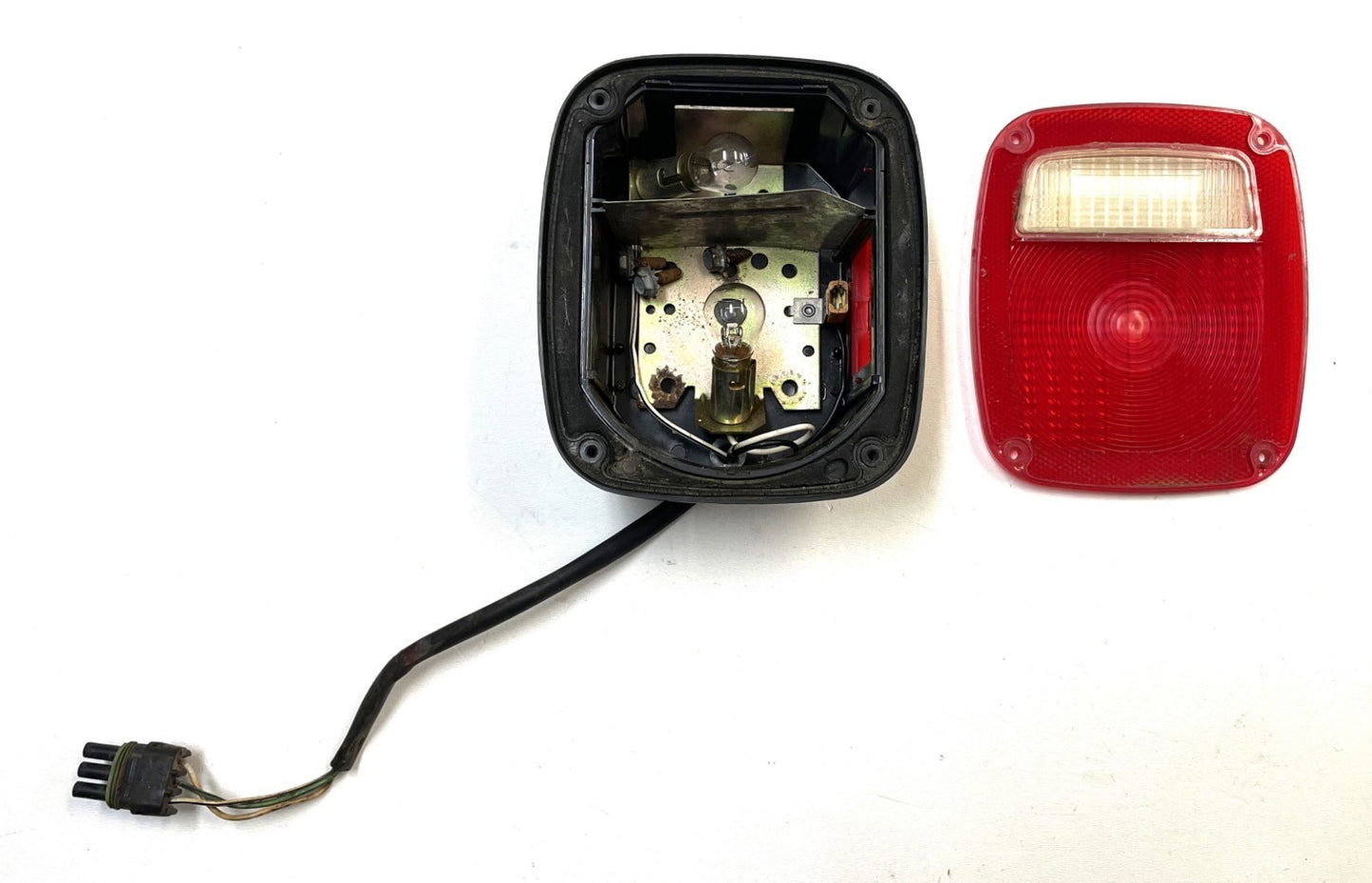 87-90 Jeep YJ Wrangler Tail Light Taillight Passenger Side Right FREE SHIP!