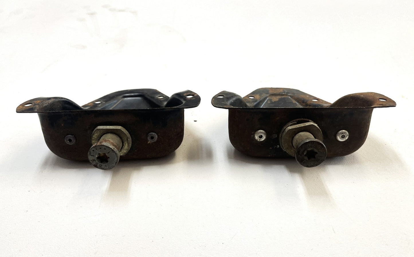 Jeep YJ CJ7 Door Strikers Striker Set Latch Pin Left Right 81-95 CJ Wrangler