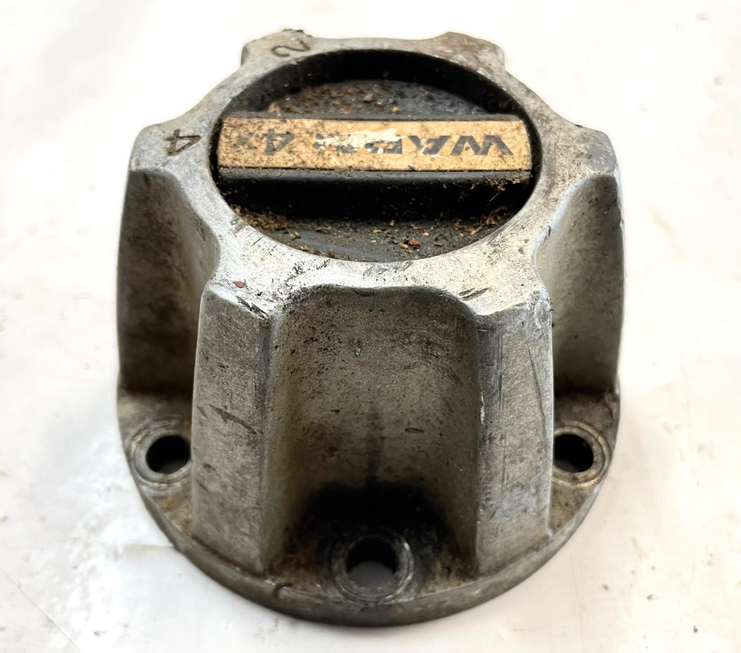 Jeep CJ Locking hub stock dana 30 six bolt 27 spline 72-81 CJ5 CJ7 HOUSING ONLY