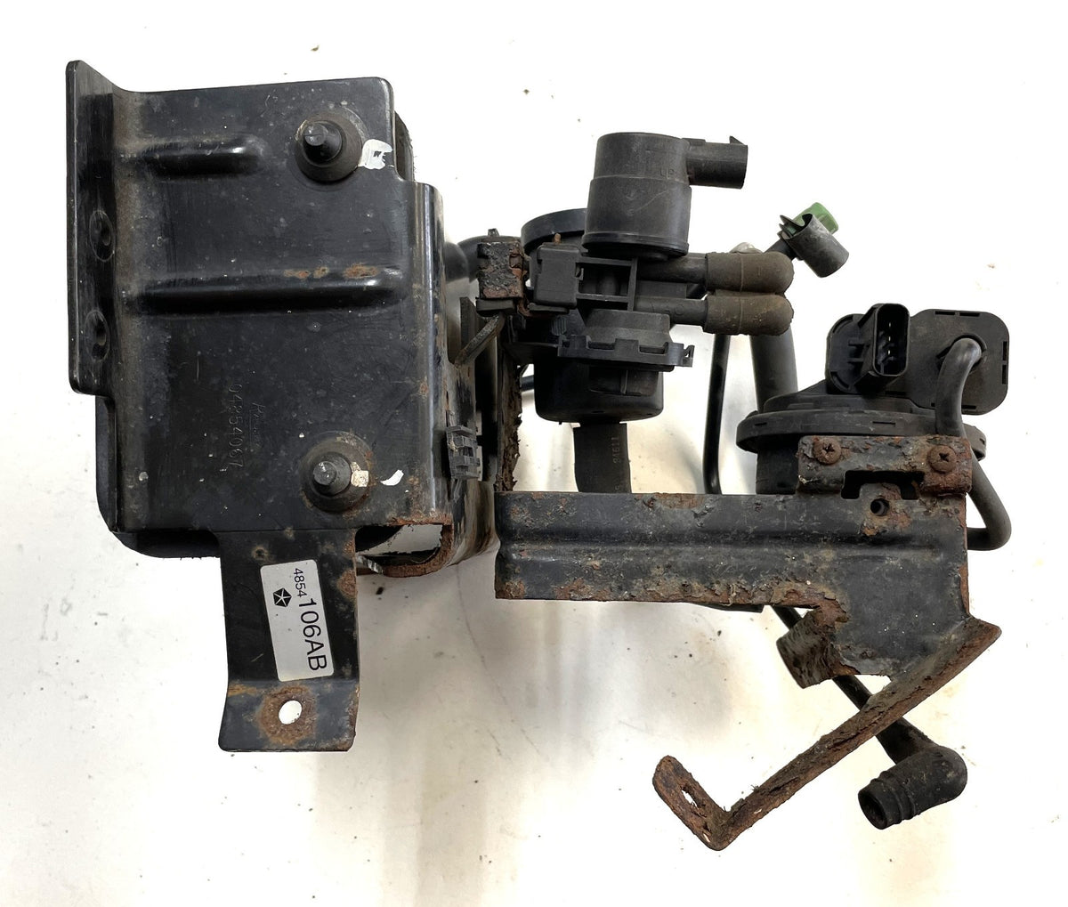 98-02 Jeep TJ Wrangler Evap Fuel Vapor Charcoal Canister P53030838 4854106AB