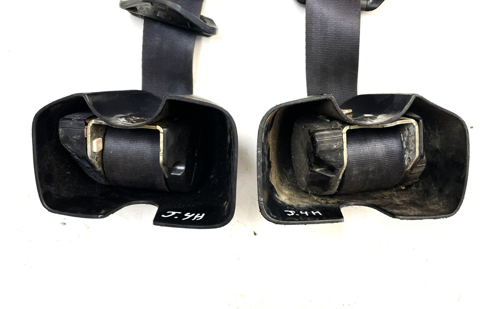 Jeep YJ rear seat belts shoulder belt female buckle back fits 92-95 Wrangler