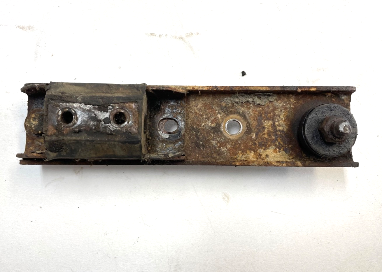 Jeep CJ manual transmission mount bracket bar CJ5  CJ7  CJ8 T176 skid plate