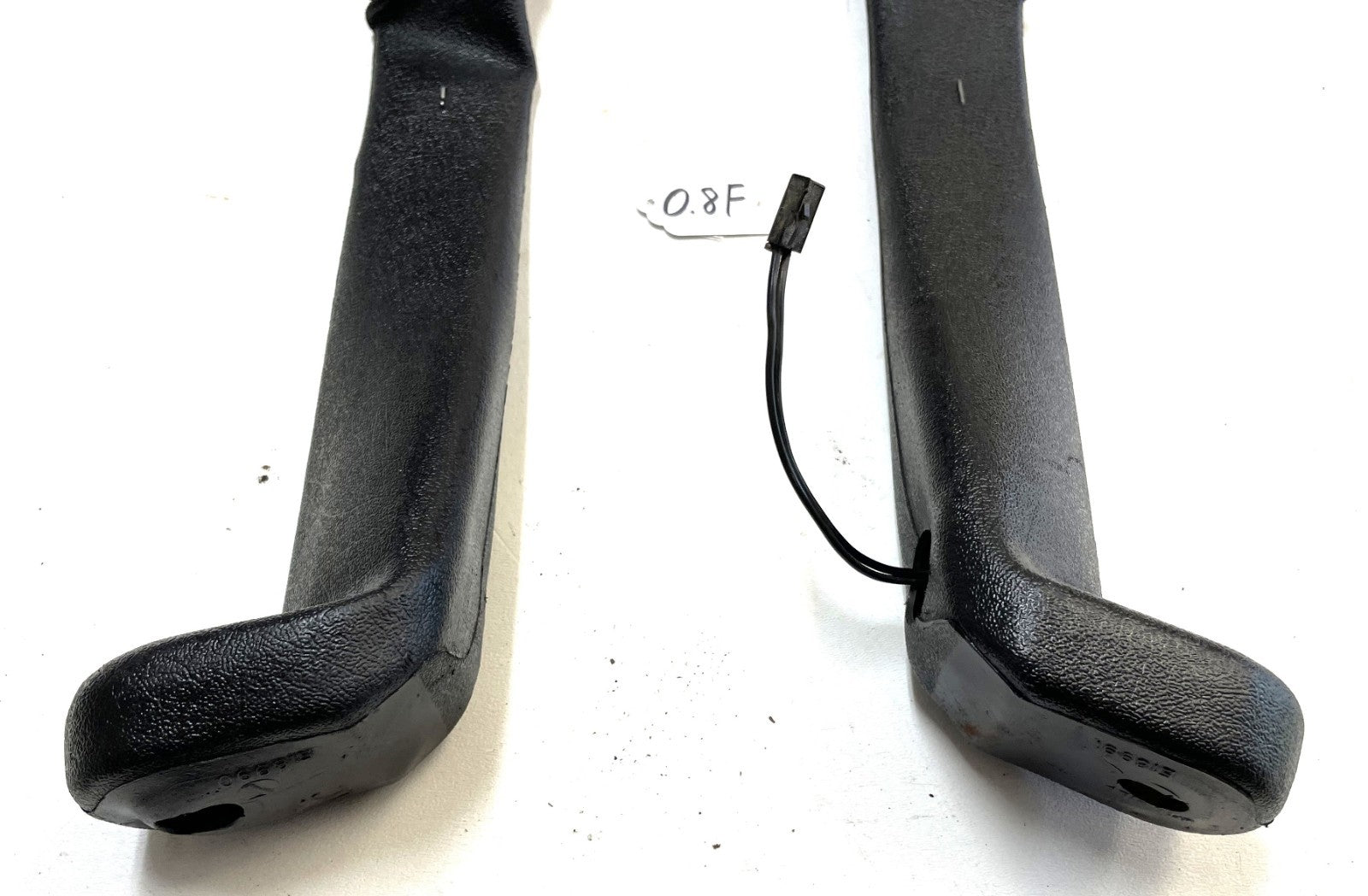 Jeep YJ Front Seat Belt Female Ends Buckles 92-95 Wrangler Belts FREE SHIPPING!!