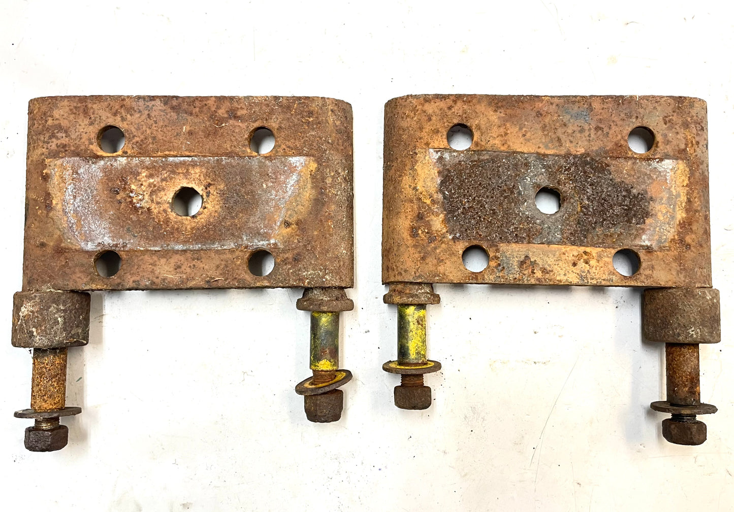 Jeep CJ Dana 30 leaf Spring to axle U-bolt Plate CJ5 CJ7 CJ8 Plates