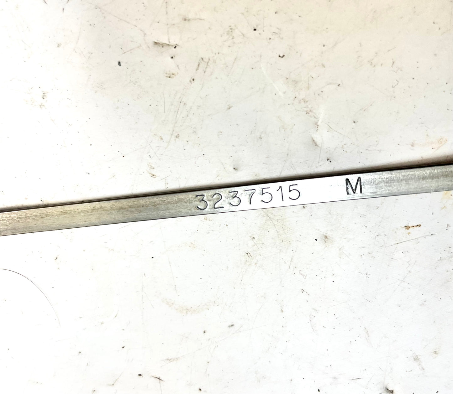 Varilla de nivel de aceite para Jeep 6 cilindros CJ5 CJ7 J10 Cherokee 4.2 258 76-81 3237515 