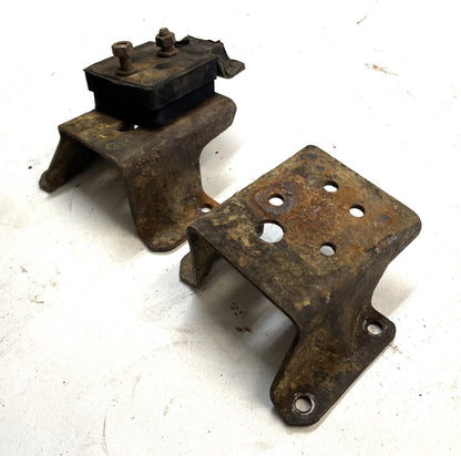 Jeep V8 motor mounts CJ5 CJ7 CJ8 AMC engine side 304 360 401 mount FREE SHIP