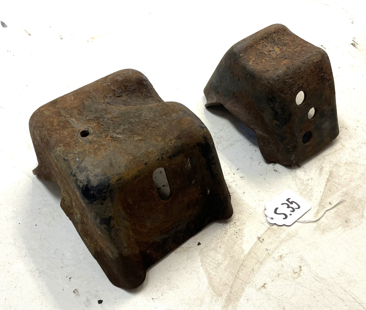 Jeep CJ 6 cylinder motor mounts 4.2  CJ5 CJ7 CJ8 AMC frame side mount 258 232