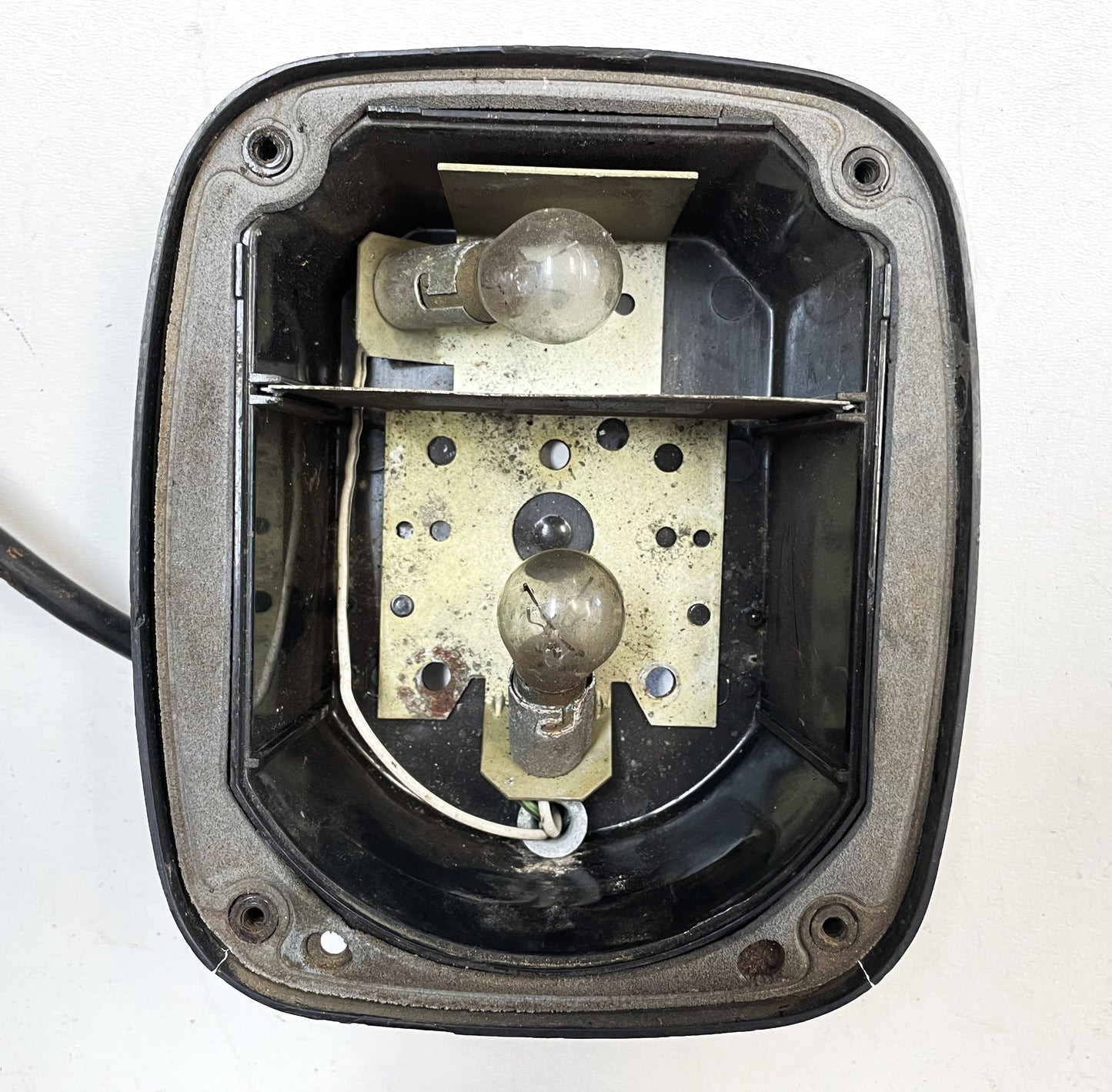 Luz trasera Jeep CJ5 CJ7 Luz trasera lado pasajero derecha ENVÍO GRATIS 76-80 