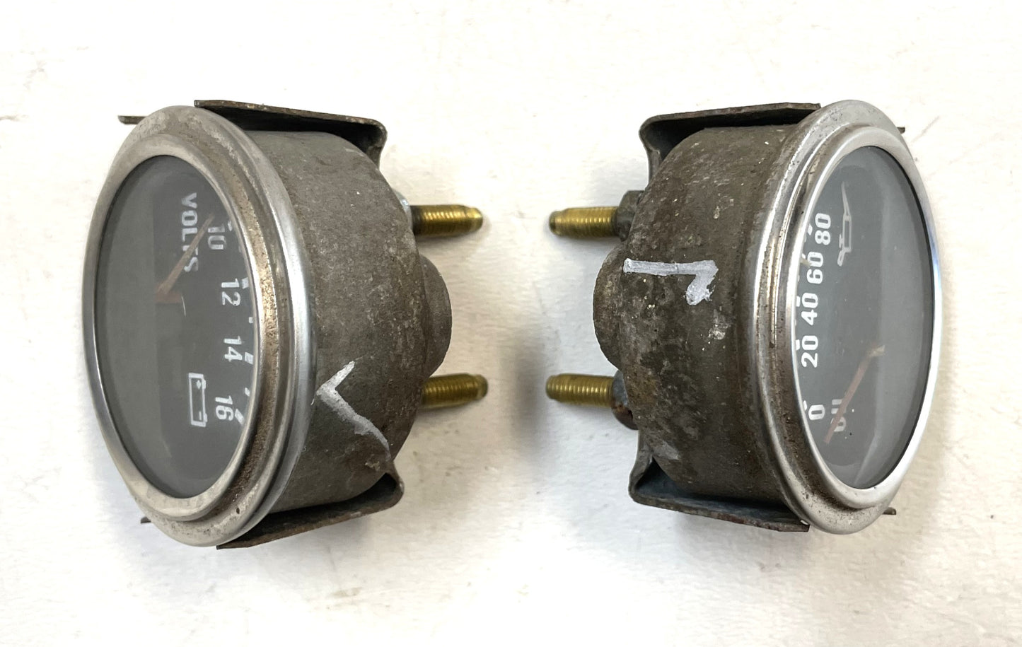 Jeep CJ Oil Pressure Volts Gauge Factory Faria CJ5 CJ7 CJ8 AMC Gauges Battery