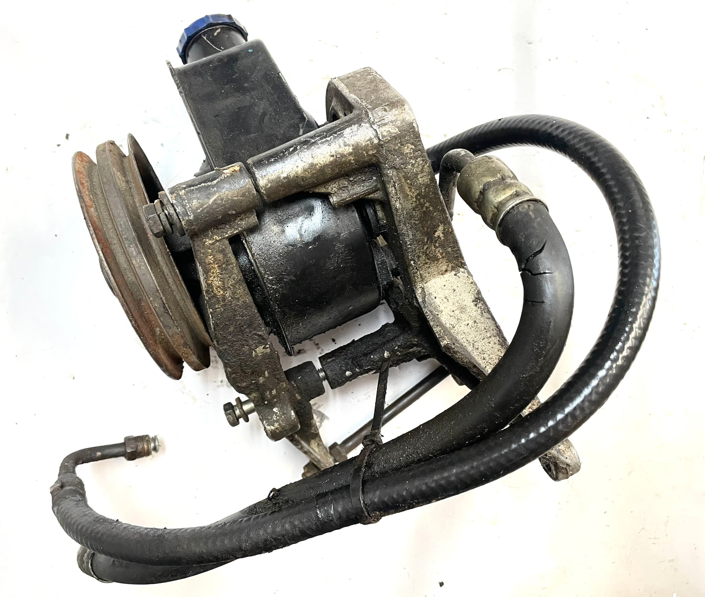 Jeep V8 power steering pump/brackets AMC 304 360 401 CJ5 CJ7 J10 Wagoneer FSJ