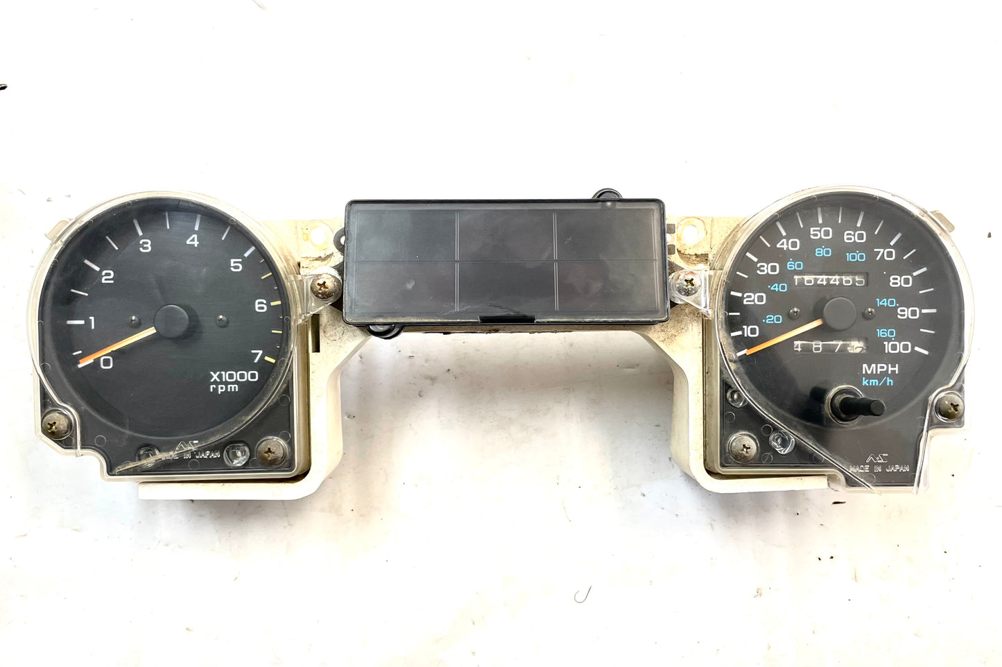Jeep YJ cluster speedometer tachometer gauge 92-95 Wrangler 56009054 164,485