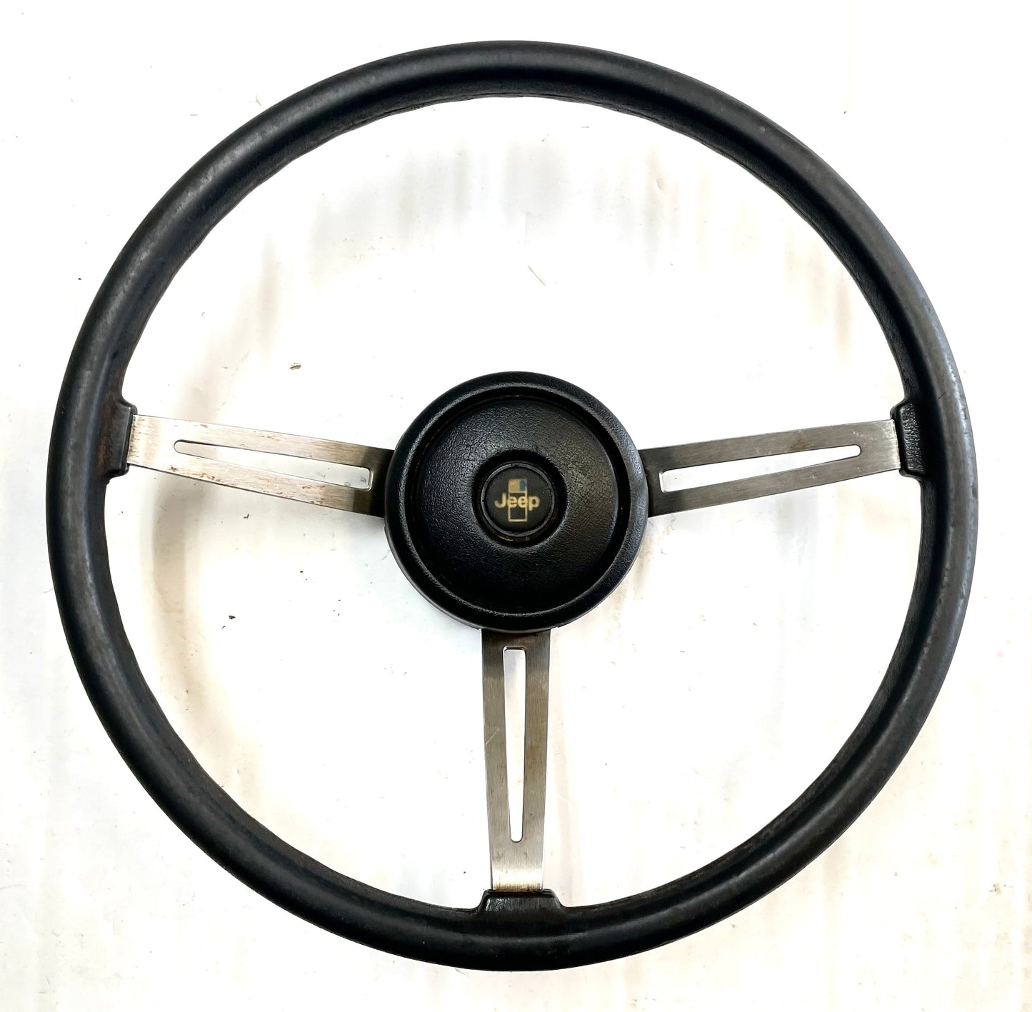 Volante Jeep CJ CJ5 CJ7 76-86 Botón de bocina AMC negro J10 Cherokee AMC FSJ[1] 