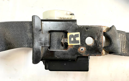 Retractor de cinturón de seguridad delantero derecho para Jeep TJ (03-06 Wrangler), color negro. ENVÍO GRATIS. 