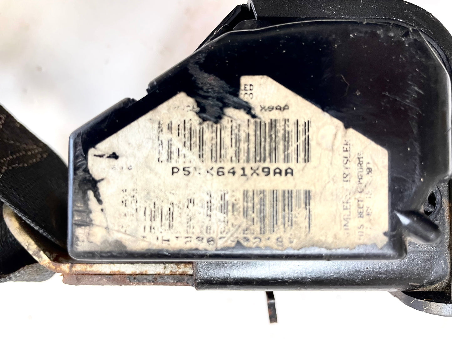 Retractor de cinturón de seguridad delantero derecho para Jeep TJ (03-06 Wrangler), color negro. ENVÍO GRATIS. 