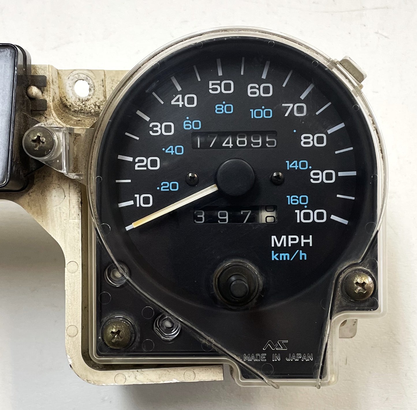 Jeep YJ Wrangler Gauge Cluster Speedometer Tachometer 174,895 Gauges fits 92-95