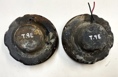 Retenedor cromado para ajuste de la cesta de los faros del Jeep CJ5 M38A1 