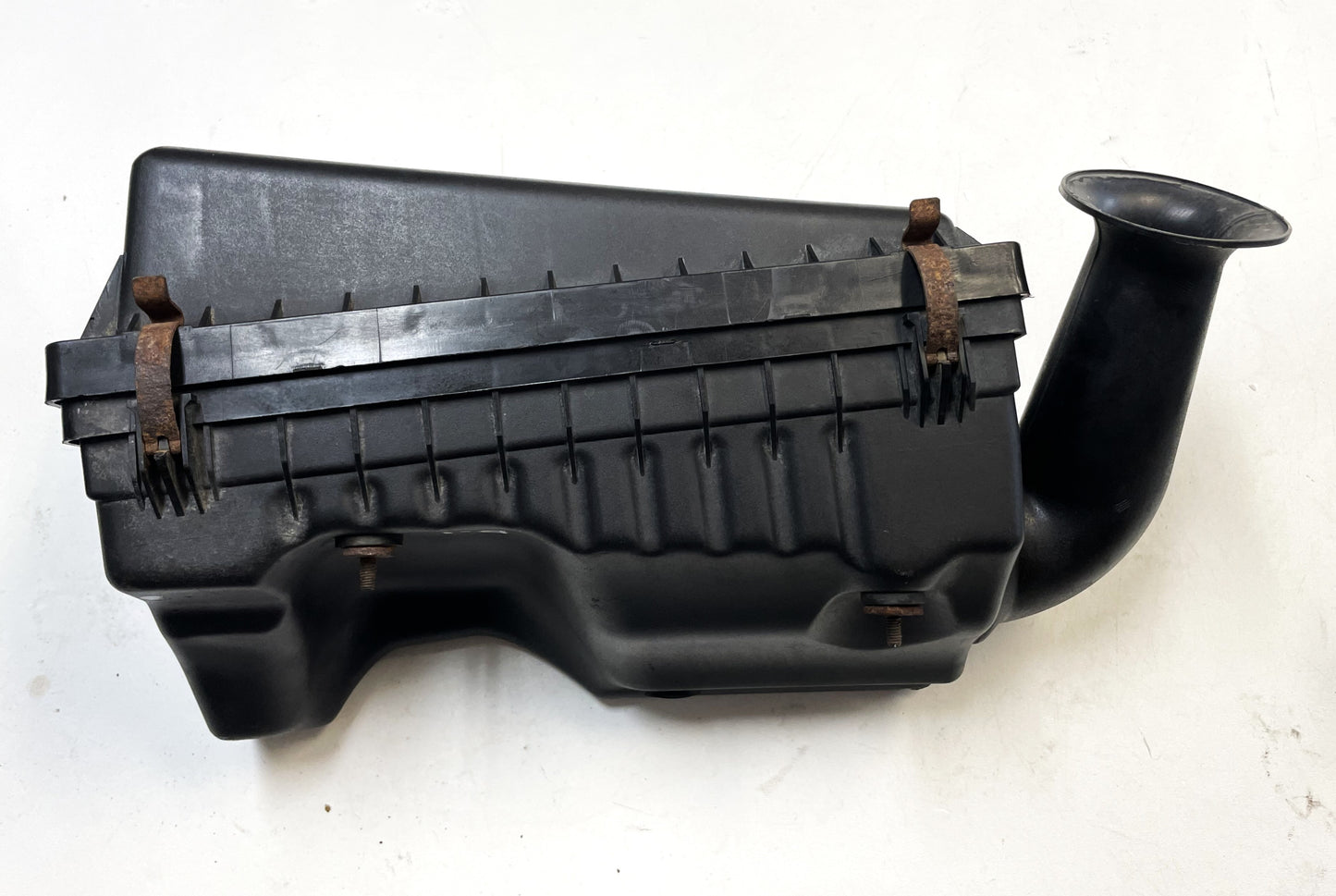 Jeep 05-06 TJ Wrangler 4.0 Air Cleaner Six Cylinder Filter Box Fresh Air Intake