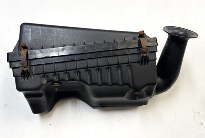 Jeep 05-06 TJ Wrangler 4.0 Air Cleaner Six Cylinder Filter Box Fresh Air Intake