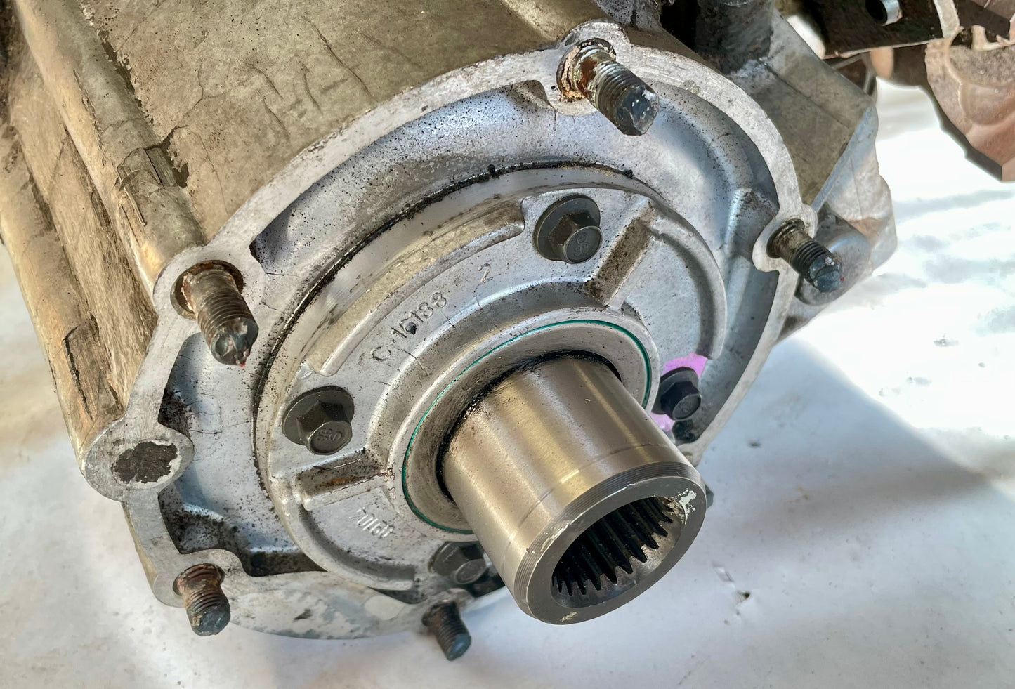 Jeep YJ Wrangler NP231 transfer case 6 cylinder AUTOMATIC 23 spline New Process