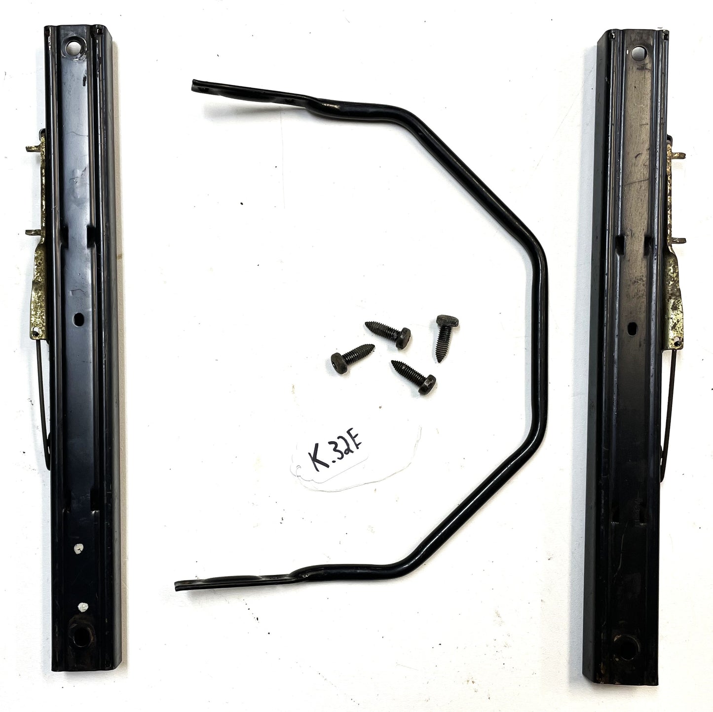 Jeep YJ Wrangler Seat Slider Bracket Front Right or Left with Bolts 91-95