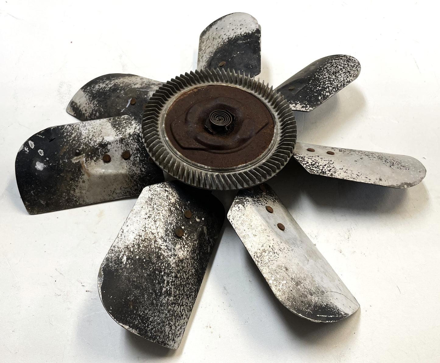 Jeep CJ V8 Cooling Fan CJ7 CJ5 CJ8 304 360 J10 Cherokee Wagoneer AMC has Clutch