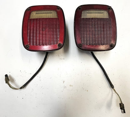 Jeep CJ5 CJ7 Tail Light Taillight Driver Passenger Side fits 76-80 CJ