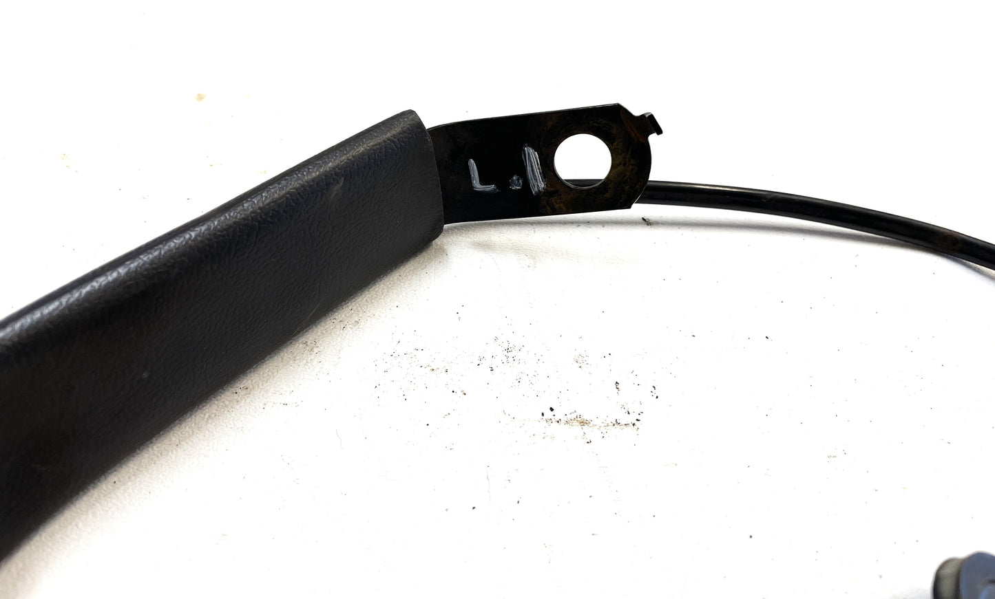 Hebilla del extremo del cinturón de seguridad delantero del conductor del Jeep Wrangler (mujer) 97-02 TJ 