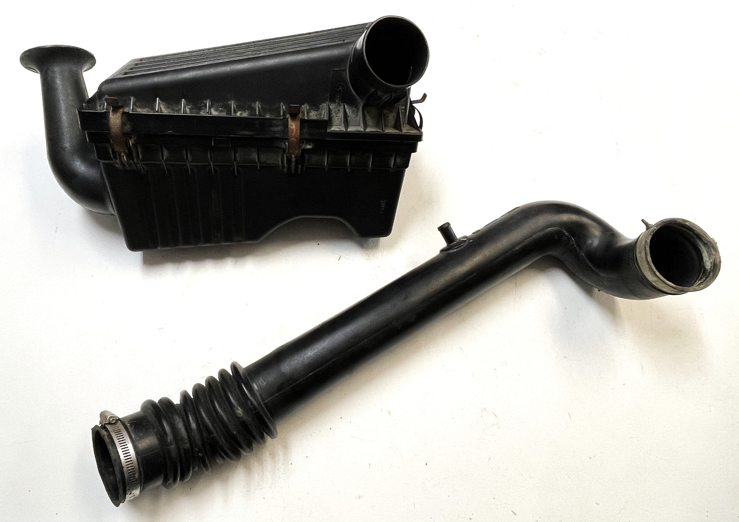 Jeep TJ Wrangler 4.0 Air Cleaner 6 Cyl Filter Box Fresh Air Intake Six Cylinder