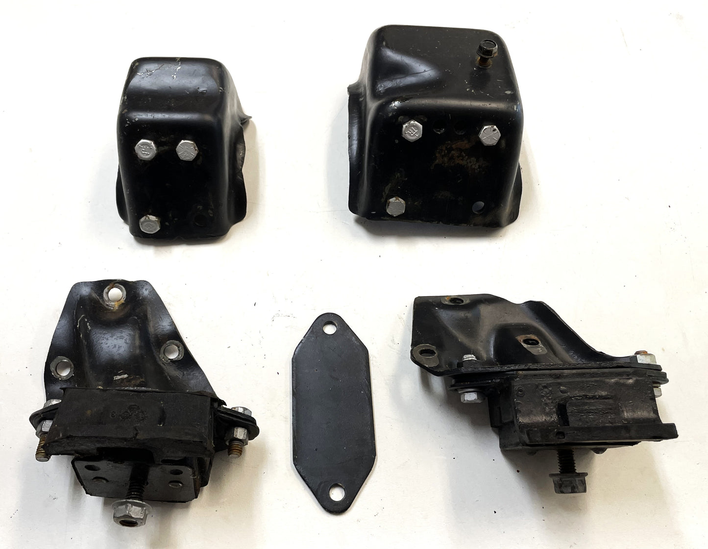 Jeep CJ 6 Cylinder Motor Mounts 4.2 258 CJ5 CJ7 CJ8 AMC Engine Frame Mount 232