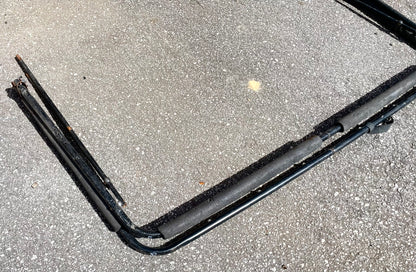 ¡Los marcos de las puertas con capota blanda del Jeep CJ7 YJ son un Wrangler de posventa de Bestop! 