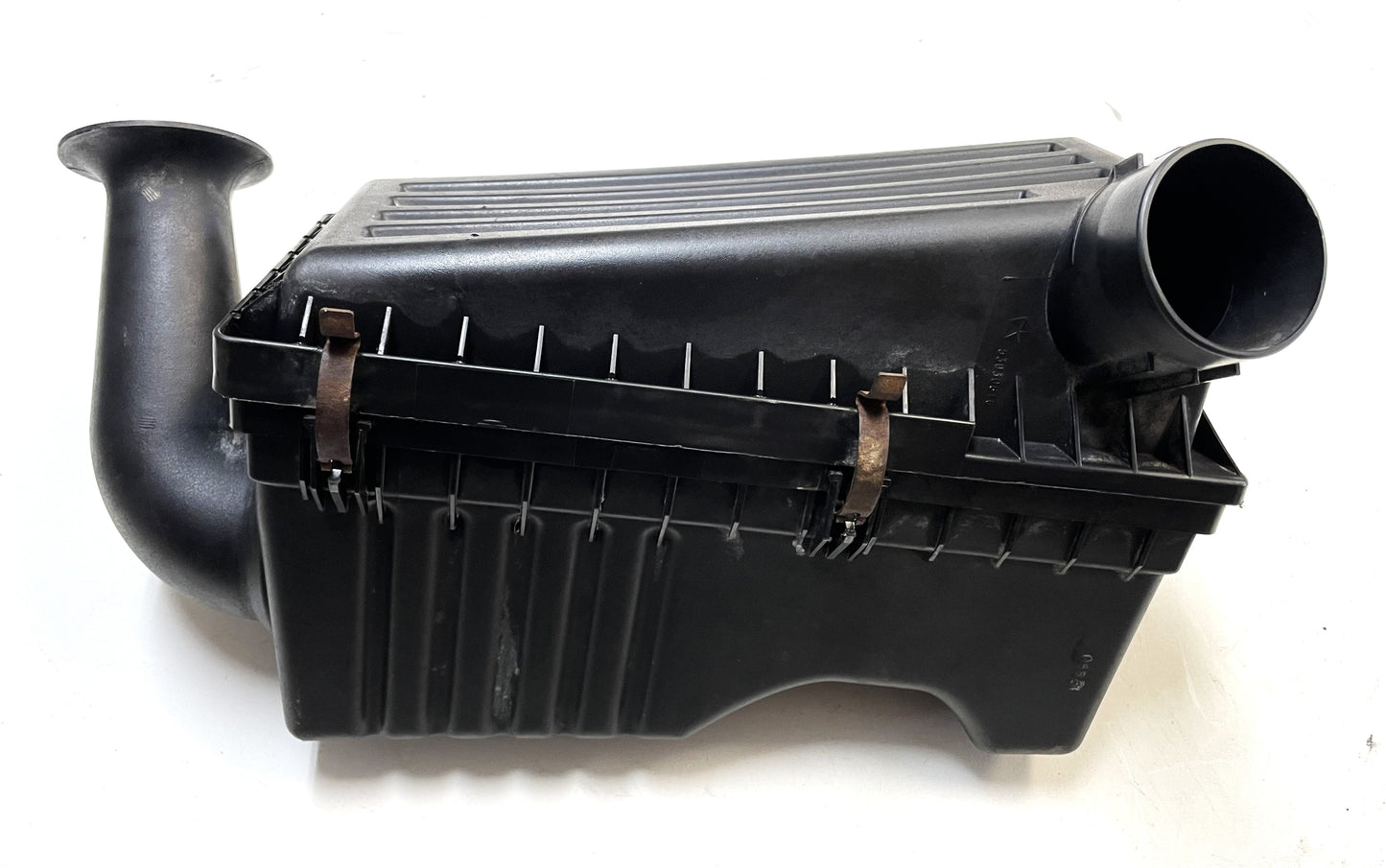 Jeep Wrangler TJ 2.5 Four Cylinder Air Cleaner Filter Intake Connector Tube Lid