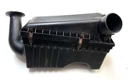 Jeep Wrangler TJ 2.5 Four Cylinder Air Cleaner Filter Intake Connector Tube Lid