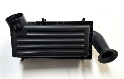 Jeep Wrangler TJ 2.5 Four Cylinder Air Cleaner Filter Intake Connector Tube Lid