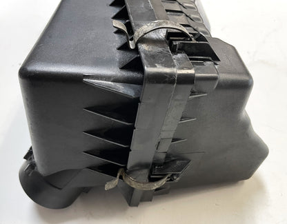 Jeep Wrangler TJ 2.5 Four Cylinder Air Cleaner Filter Intake Connector Tube Lid
