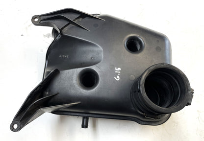 Jeep Wrangler TJ 2.5 Four Cylinder Air Cleaner Filter Intake Connector Tube Lid