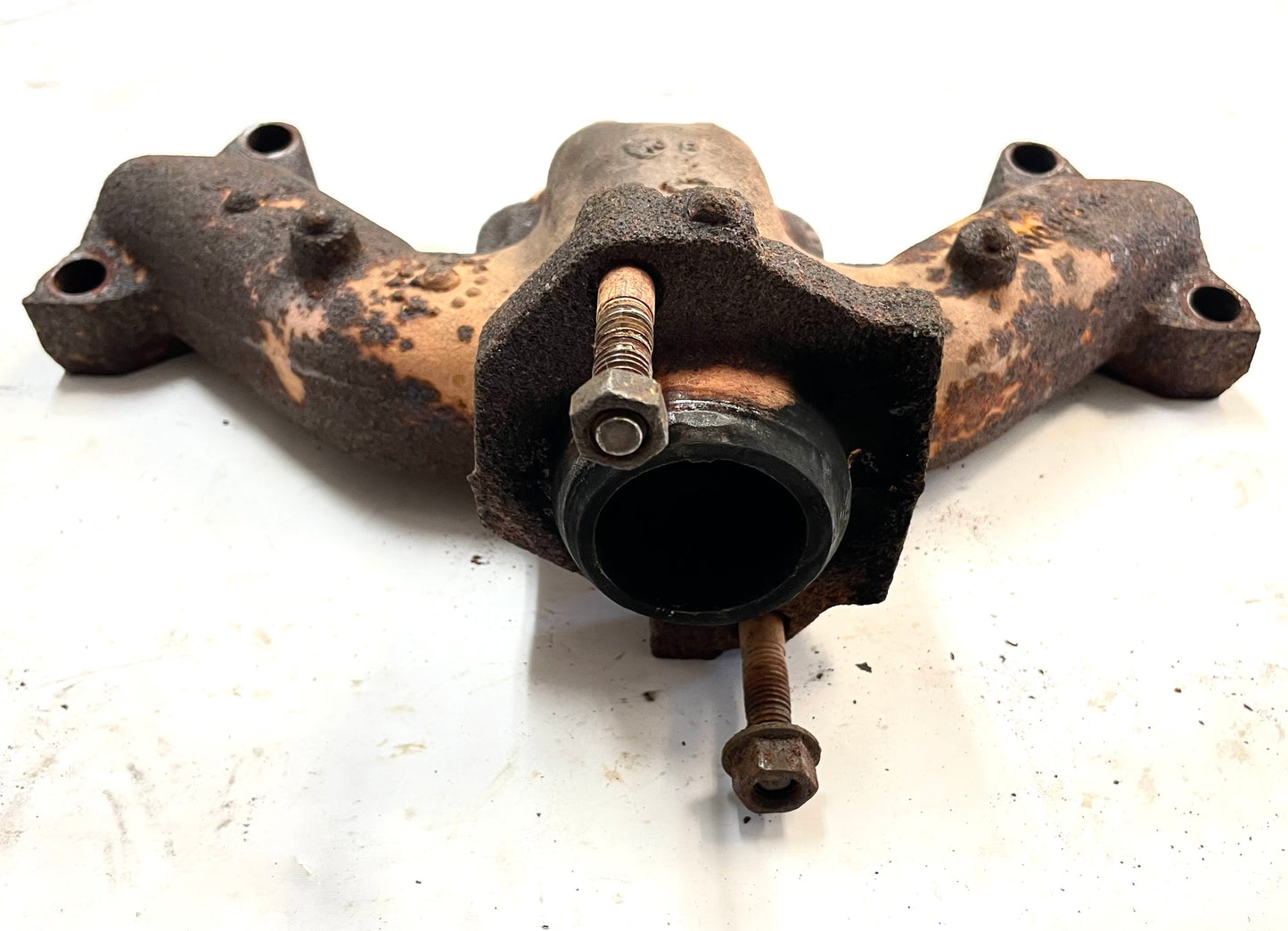 80-83 Jeep CJ 2.5 4 Cylinder Iron Duke Exhaust Manifold CJ5 CJ7 AMC GM 10007535