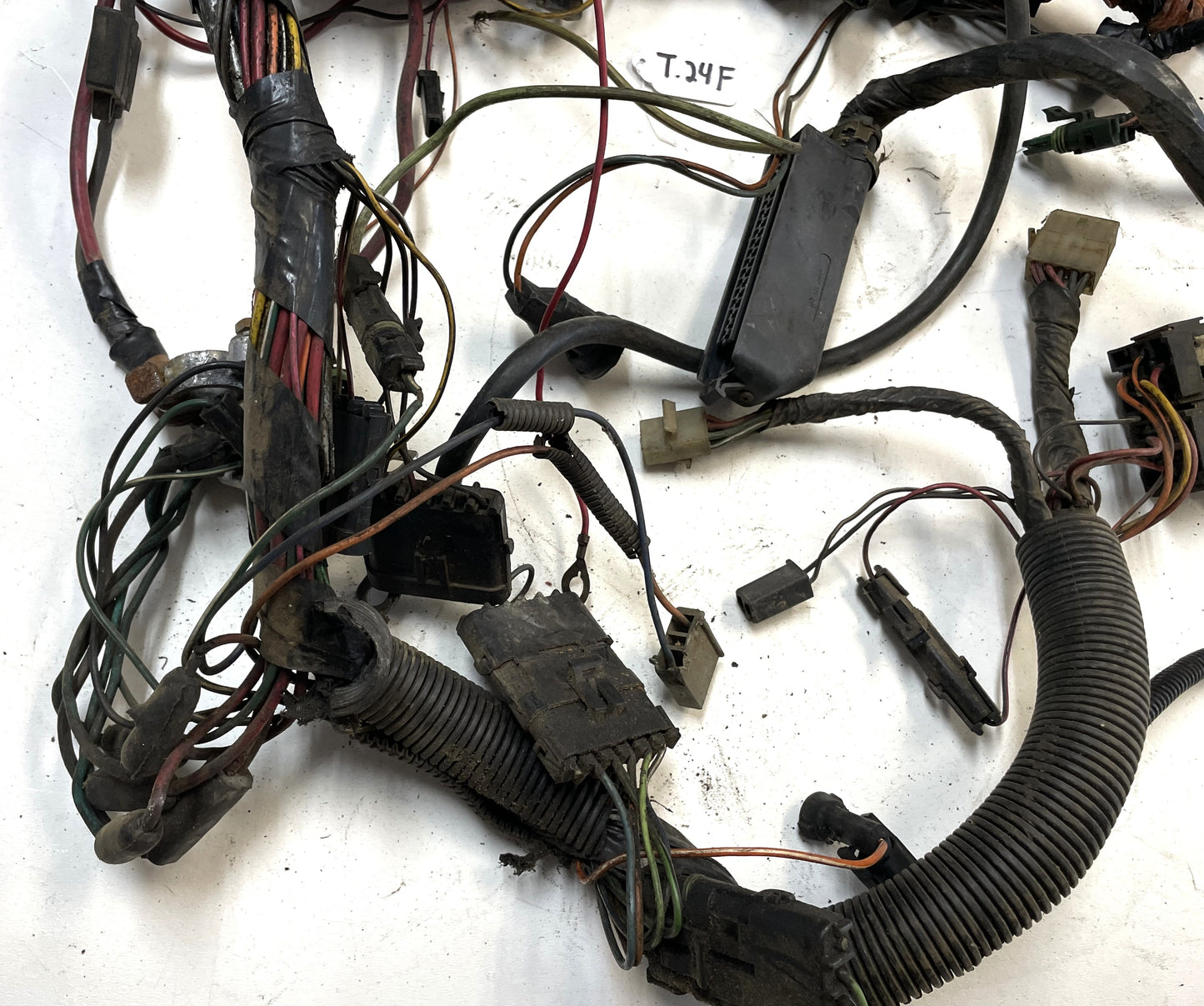 Jeep YJ Wrangler 2.5 Four cylinder Engine Wiring Harness Throttle Body TBI 87-90!