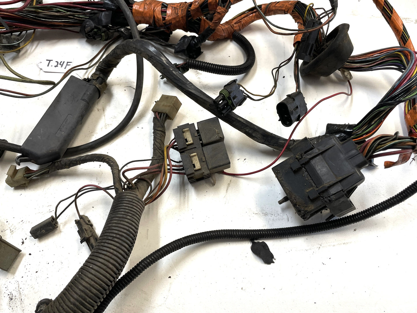 Jeep YJ Wrangler 2.5 Four cylinder Engine Wiring Harness Throttle Body TBI 87-90!