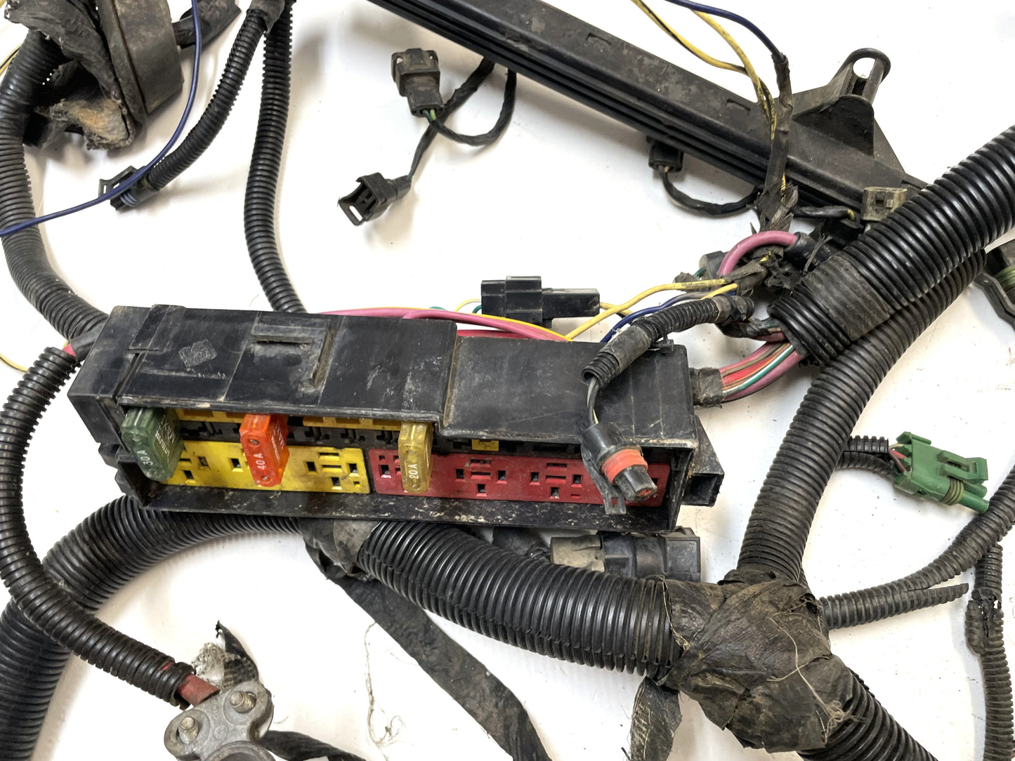 92-95 Jeep YJ Wrangler 2.5 engine wiring wire harness 4 cylinder 9 pin !
