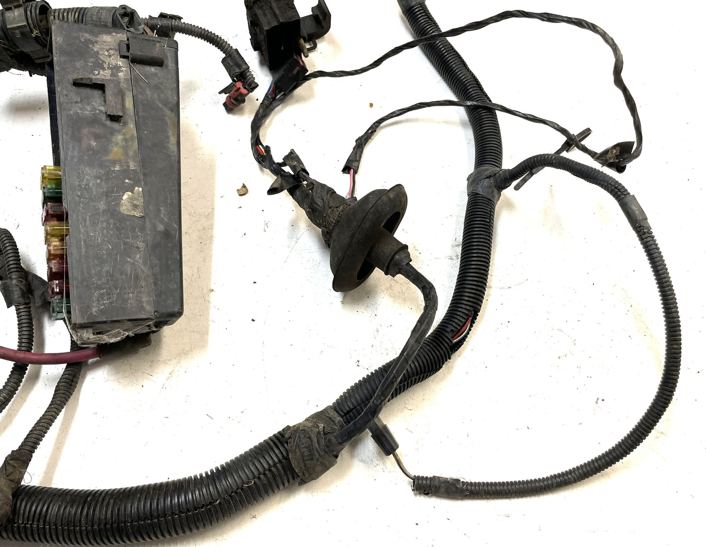 Jeep YJ Wrangler 2.5 four Cylinder Engine Wire Harness Wiring Fuse block 10 pin