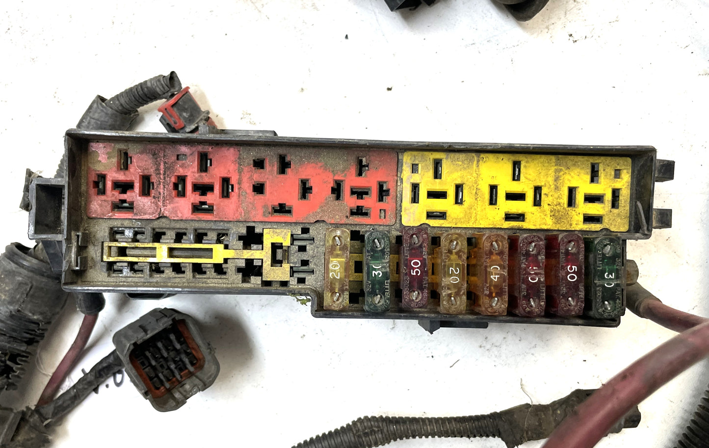 Jeep YJ Wrangler 2.5 four Cylinder Engine Wire Harness Wiring Fuse block 10 pin