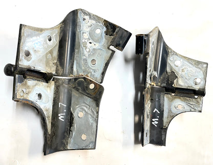 Jeep TJ windshield hinges fits 97-06 Wrangler Left Right Hinge black