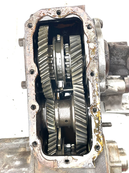 Dana 300 transfer case Jeep CJ5 CJ7 CJ8 CJ FREE SHIPPING 5364854