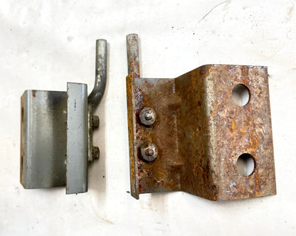 Jeep door catch hard soft doors catches CJ5 CJ7 YJ Wrangler lower hinge strap