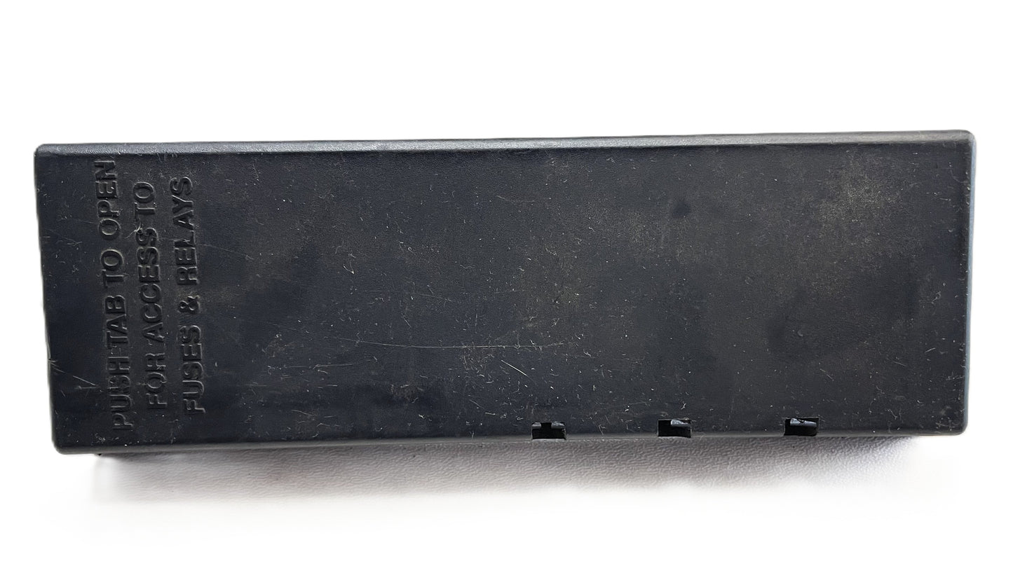 Jeep Wrangler YJ 91-95 Cubierta del panel del relé del bloque de fusibles debajo del capó OEM 56017145 ! 