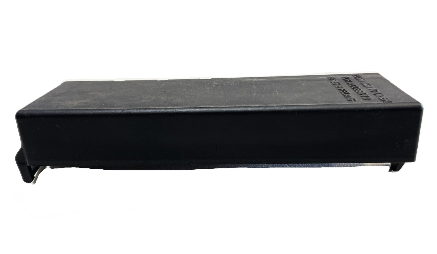 Jeep Wrangler YJ 91-95 Cubierta del panel del relé del bloque de fusibles debajo del capó OEM 56017145 ! 