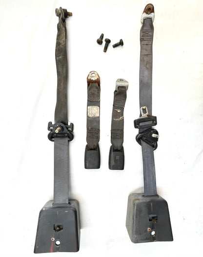 Jeep TJ back seat belts 97-02 Wrangler shoulder belt female buckles rear seat 5]