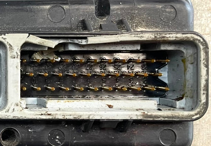 99 Jeep TJ Wrangler ECM 2.5 four cylinder computer manual trans P56041457AC