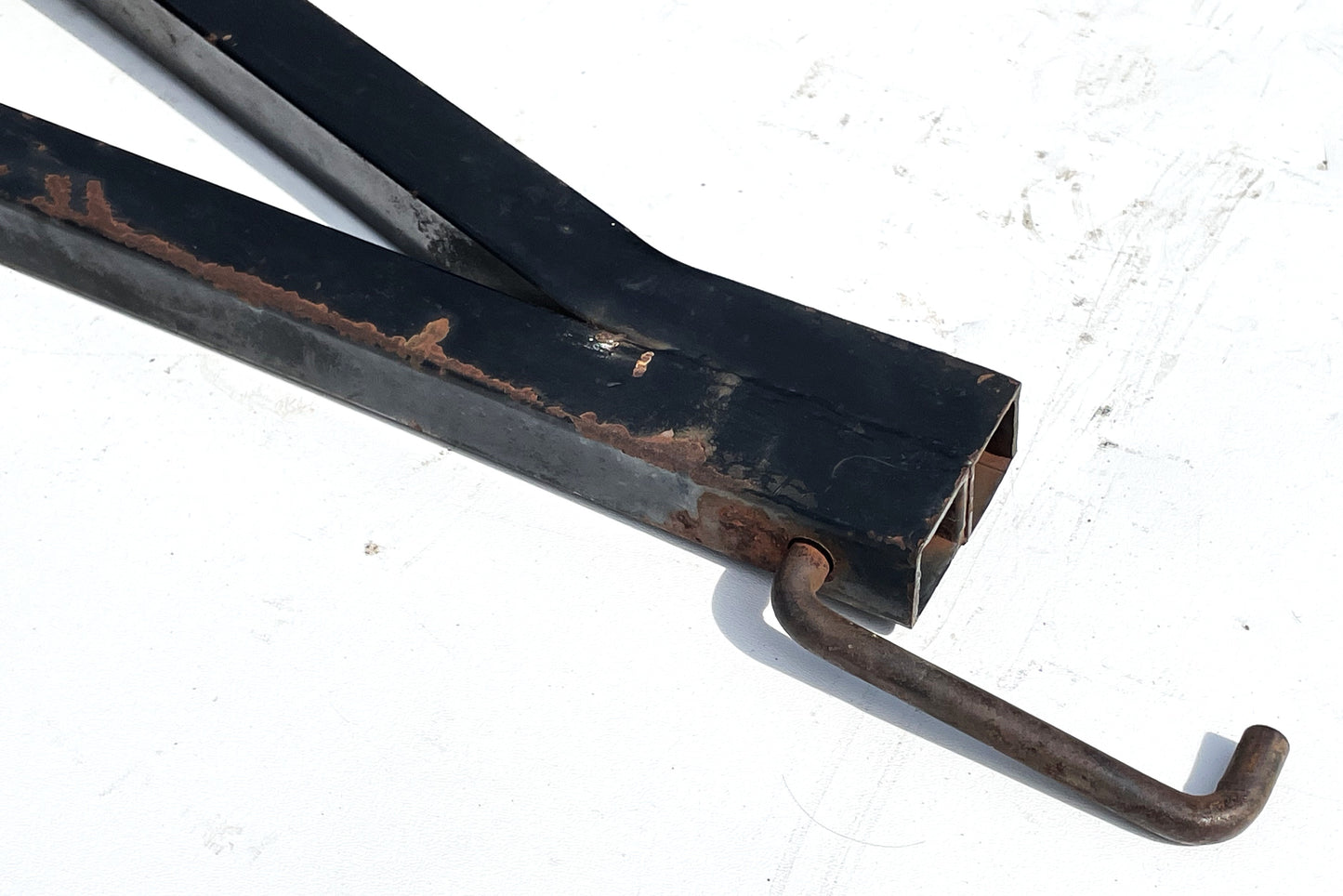 Porta llantas de repuesto de fábrica Jeep CJ CJ7 CJ8 abatible SIN SOPORTES 